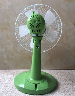 Ventilatore da tavolo solare a 12 pollici di 5 pale dei pp per il raffreddamento residenziale
